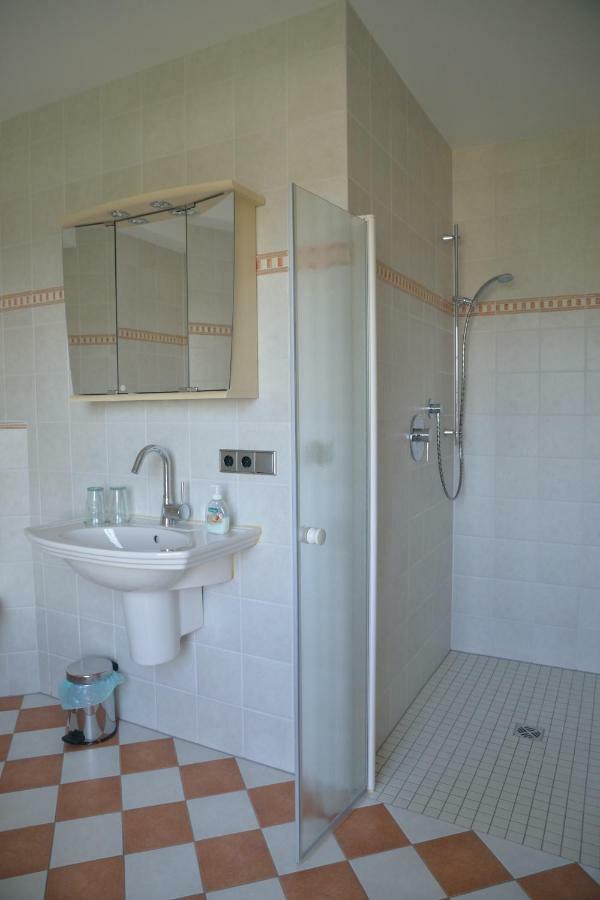 Gaestehaus Waldecker Boos Buitenkant foto